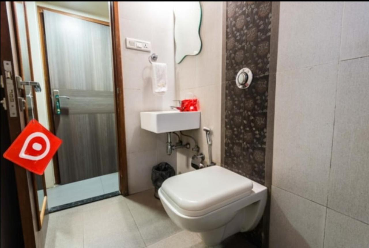 Apollo Guest House Mumbai Bagian luar foto