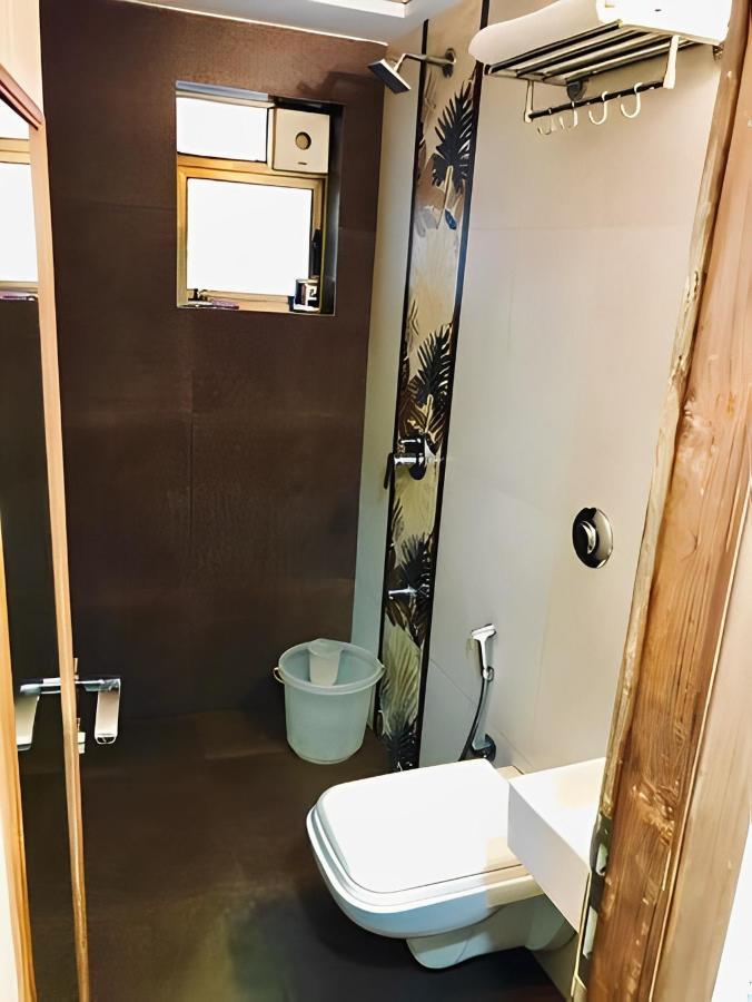 Apollo Guest House Mumbai Bagian luar foto