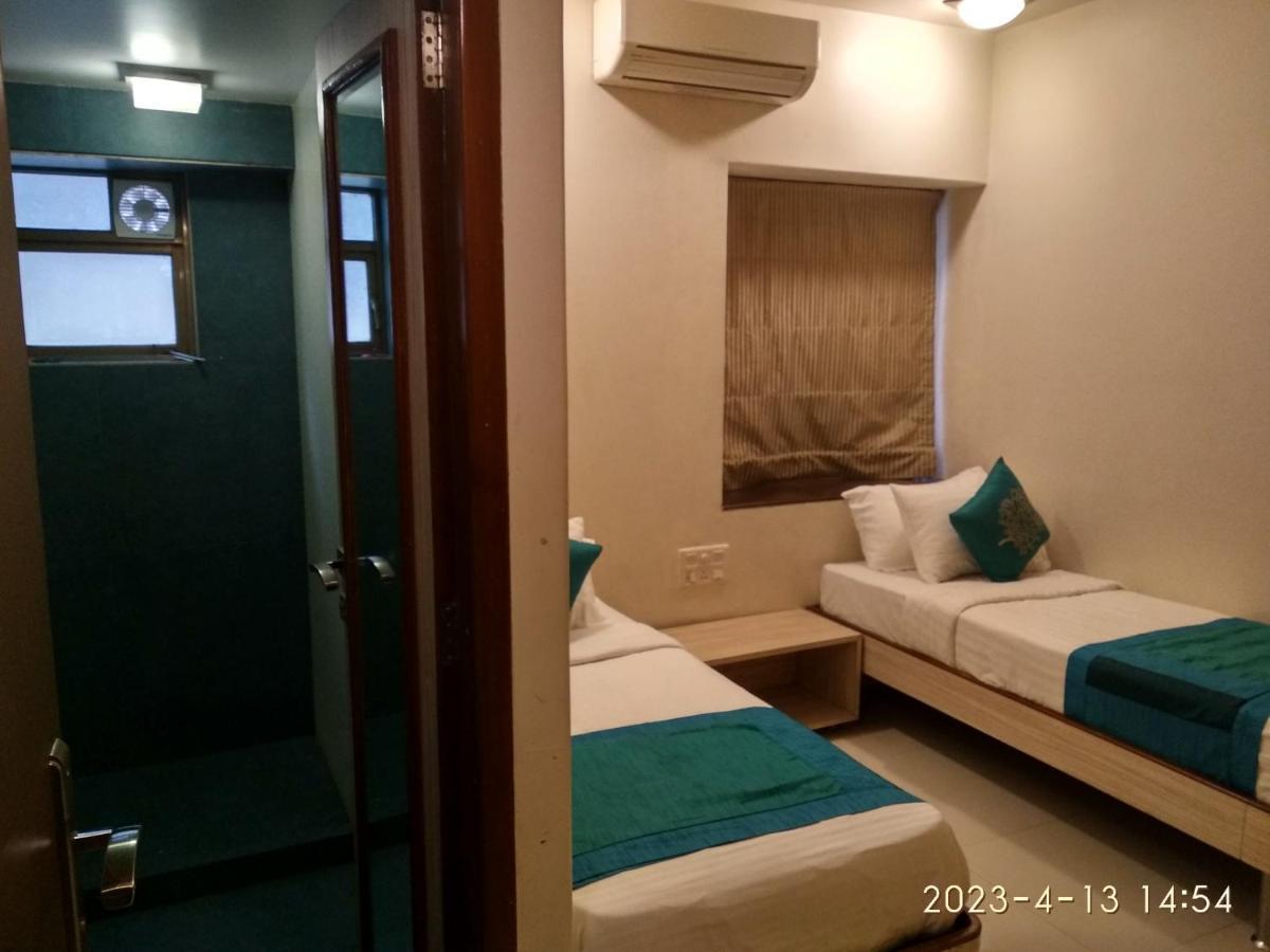 Apollo Guest House Mumbai Bagian luar foto