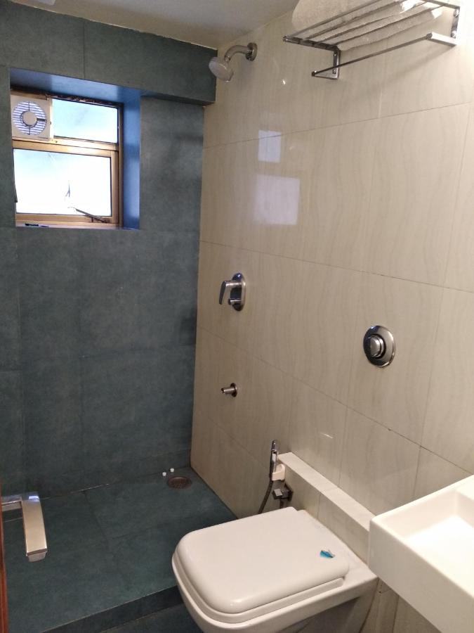 Apollo Guest House Mumbai Bagian luar foto